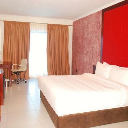 Best Western Plus Serene Atlantic Hotel Sekondi-Takoradi Экстерьер фото
