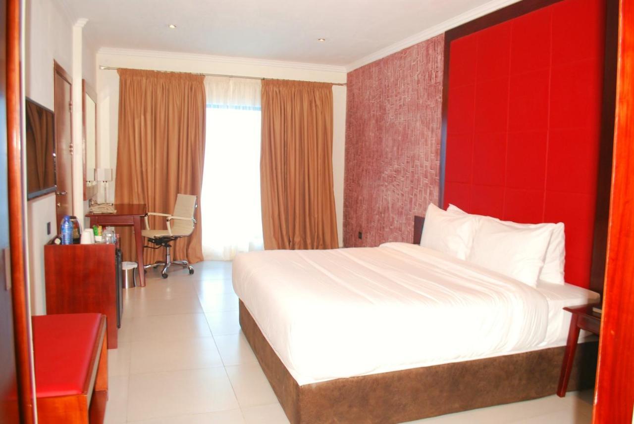 Best Western Plus Serene Atlantic Hotel Sekondi-Takoradi Экстерьер фото
