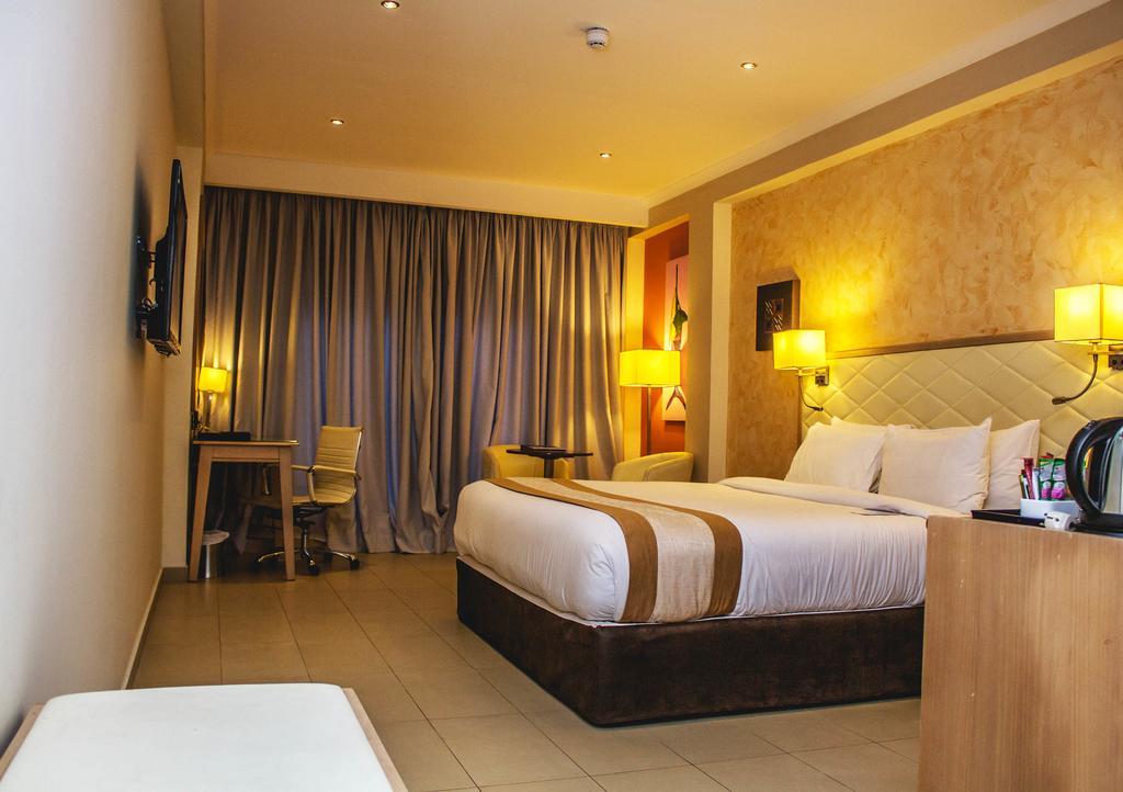 Best Western Plus Serene Atlantic Hotel Sekondi-Takoradi Экстерьер фото