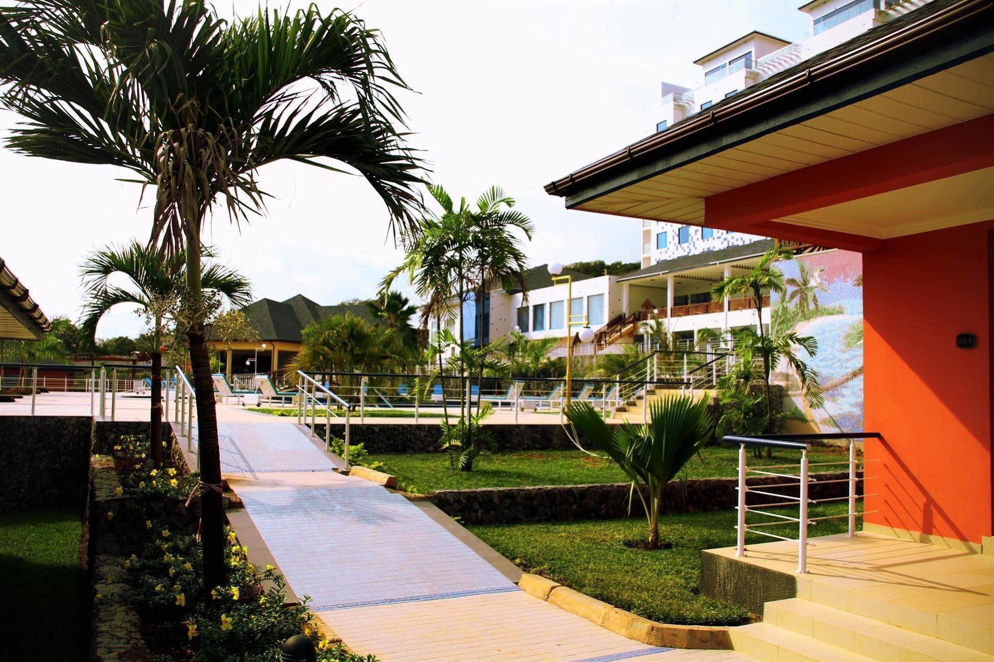 Best Western Plus Serene Atlantic Hotel Sekondi-Takoradi Экстерьер фото